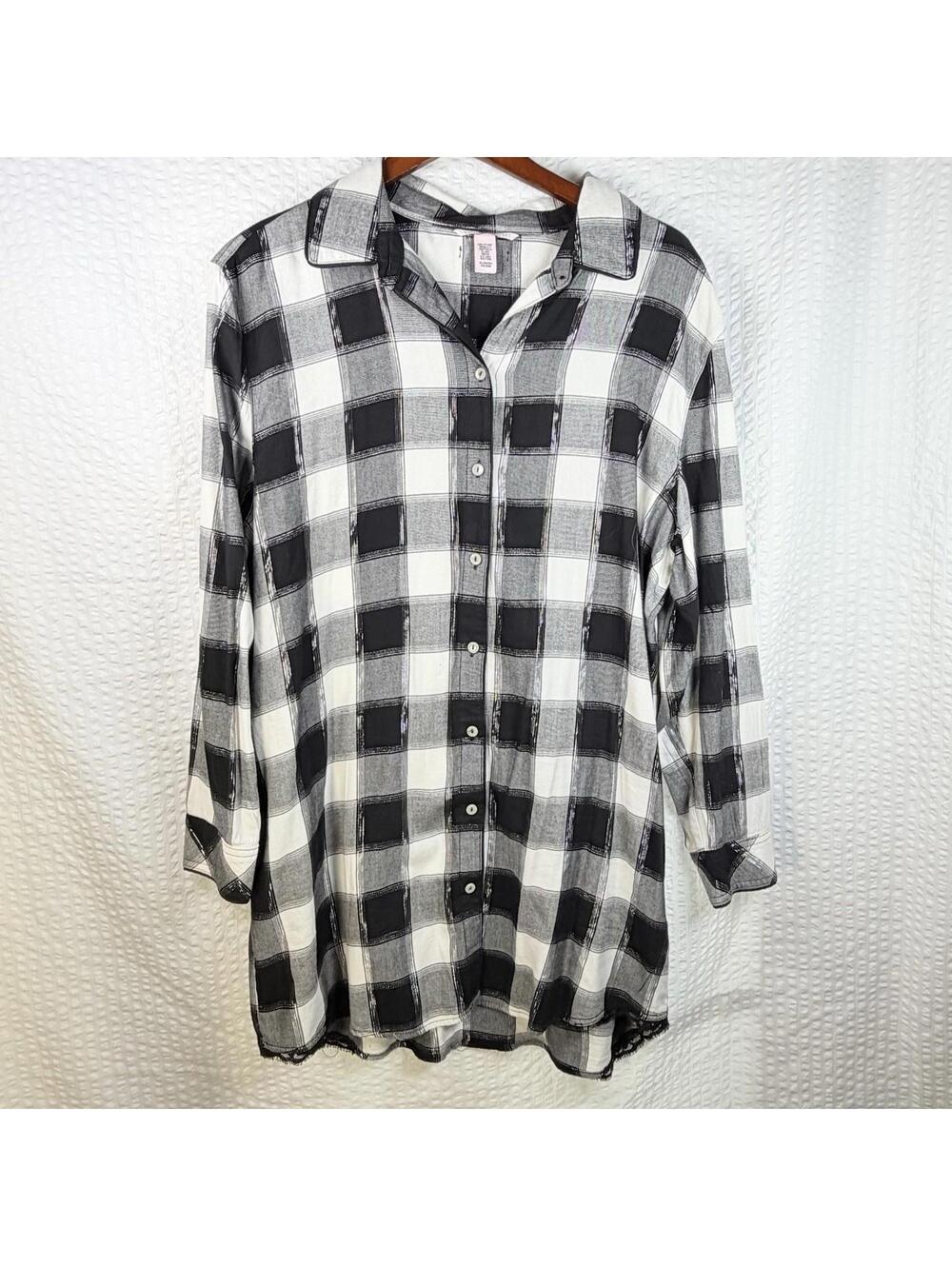 Victoria's Secret Black and White Plaid Long Sleeve Nightshirt